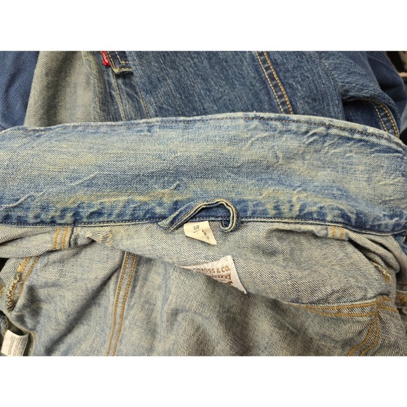 Vintage Levis Womens Denim Trucker Jacket Distressed Blue Jean Button Front Sz S - Picture 6 of 7
